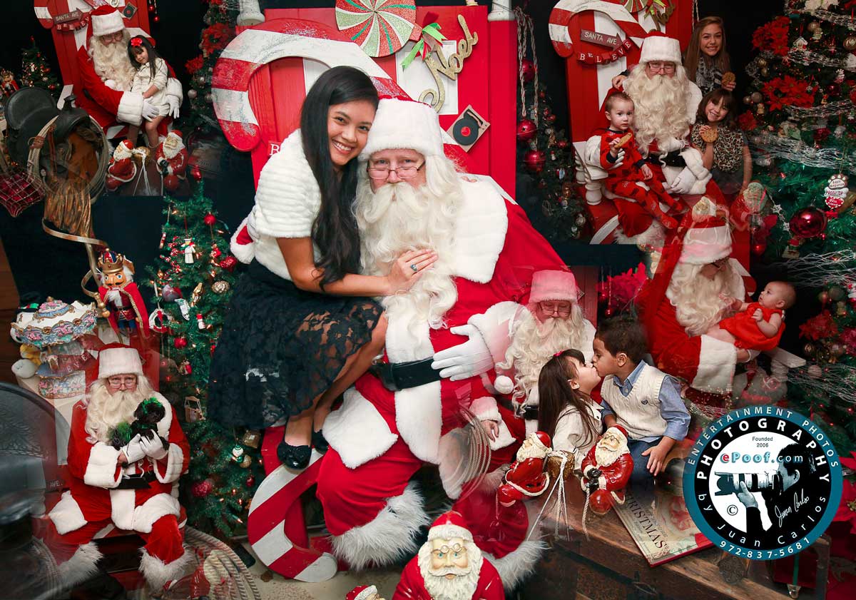 VIP Santa Photos by Juan Carlos | Family Portraits for the holidays by Juan Carlos of Entertainment Photos at VIPSantaPhotos